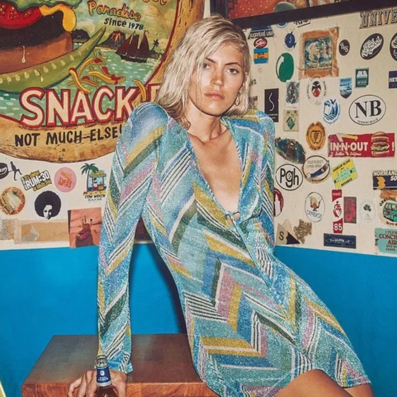 DEVON WINDSOR CALLIE DRESS  Multicolor Chevron Mini Dress - Picture 4 of 4